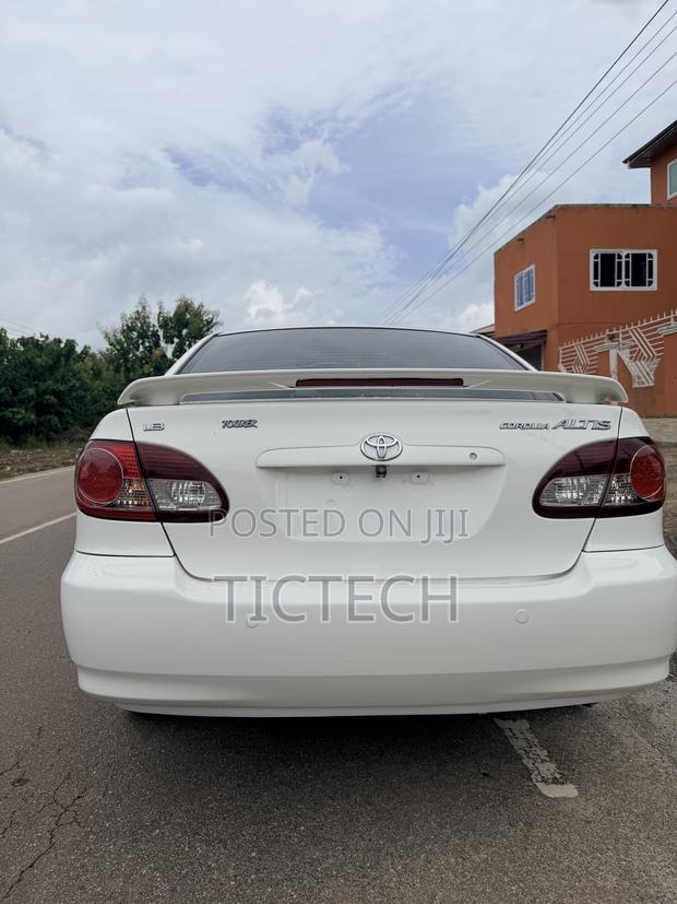 Toyota Corolla Altis 1.8 2008 White