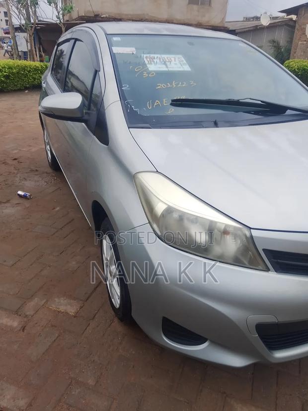 Toyota Vitz 2013 Gray