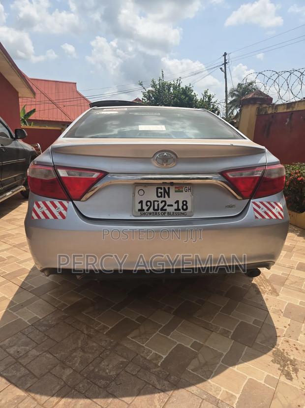 Toyota Camry XLE 4dr Sedan (2.5L 4cyl 6A) 2015 Silver