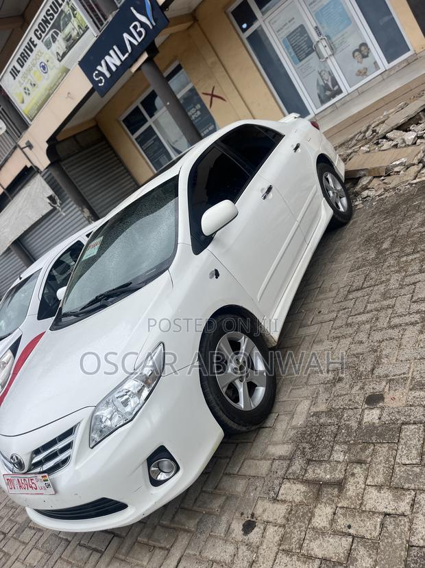 Toyota Corolla S Special Edition 4dr Sedan (1.8L 4cyl 4A) 2013 White
