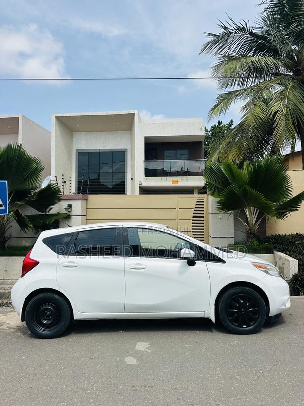 Nissan Versa 1.6 SV 2016 White