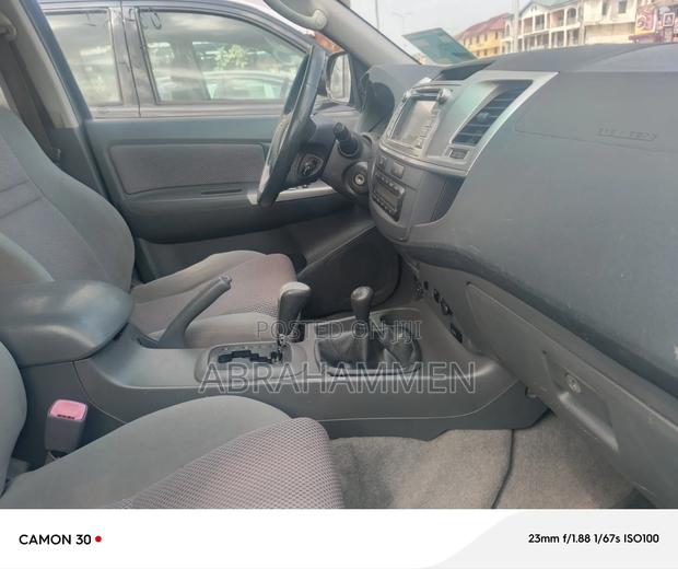 Toyota Hilux 3.0 D-4D 4x4 2015 Black