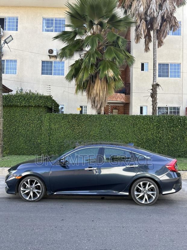 Honda Civic Touring Sedan 2020