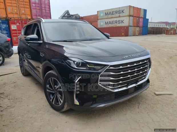 Jetour X70 1.5 7-Seater FWD 2021 Black