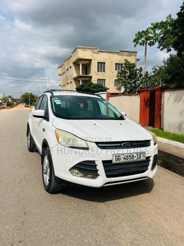 Ford Escape SE FWD 2016 White