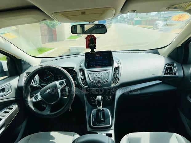 Ford Escape SE FWD 2016 White