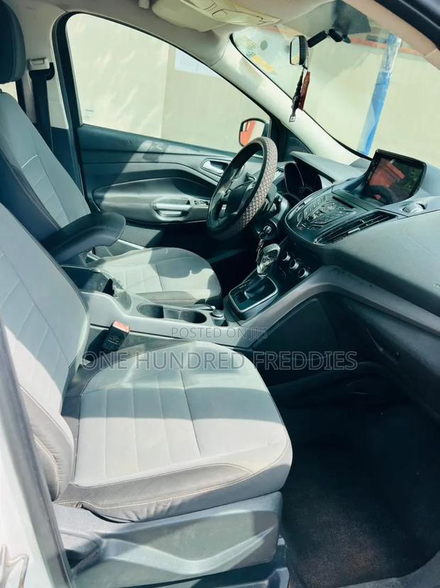 Ford Escape SE FWD 2016 White