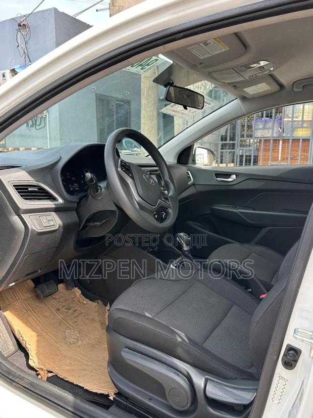 Hyundai Accent SE 2020 White