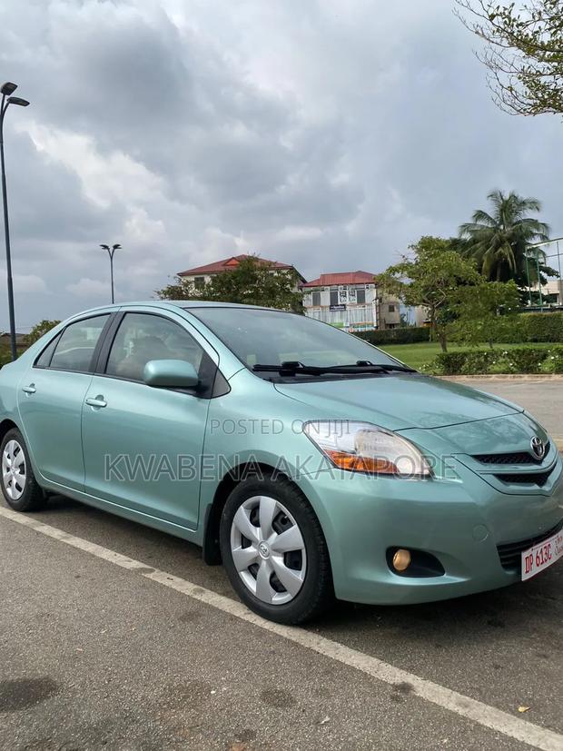 Toyota Yaris SE Hatchback 5dr 2012 Blue