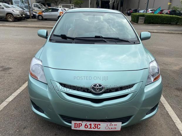 Toyota Yaris SE Hatchback 5dr 2012 Blue