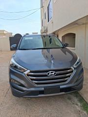 Hyundai Tucson Limited AWD 2016 Gray for sale