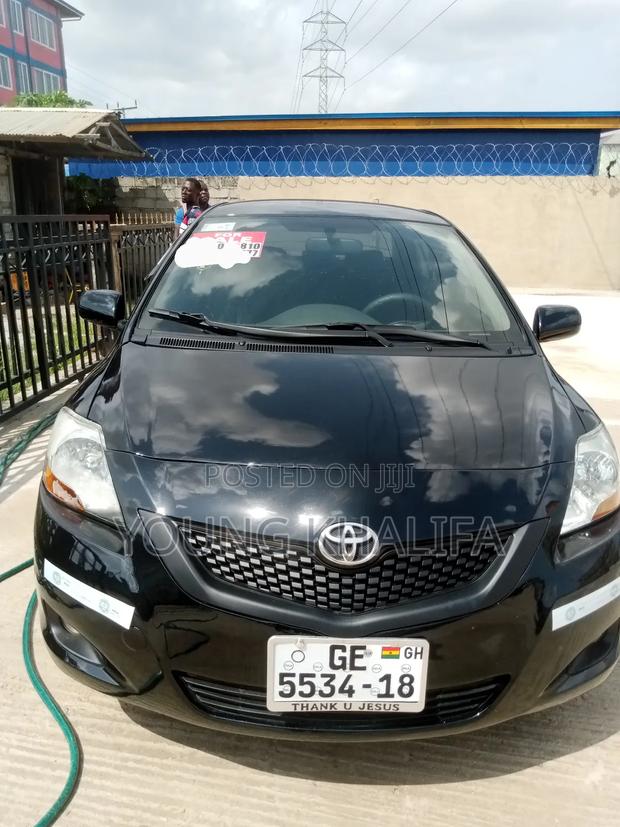 Toyota Yaris 2010 Black