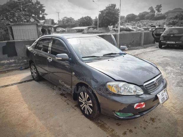 Toyota Corolla 2008 Gray