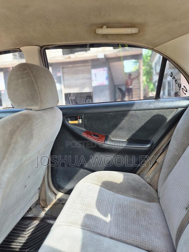 Toyota Corolla 2008 Gray