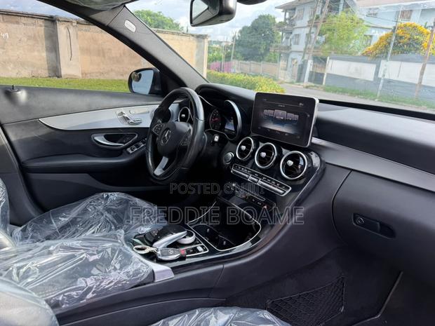 Mercedes-Benz C300 2017
