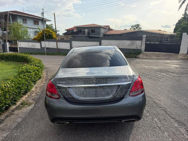 Mercedes-Benz C300 2017
