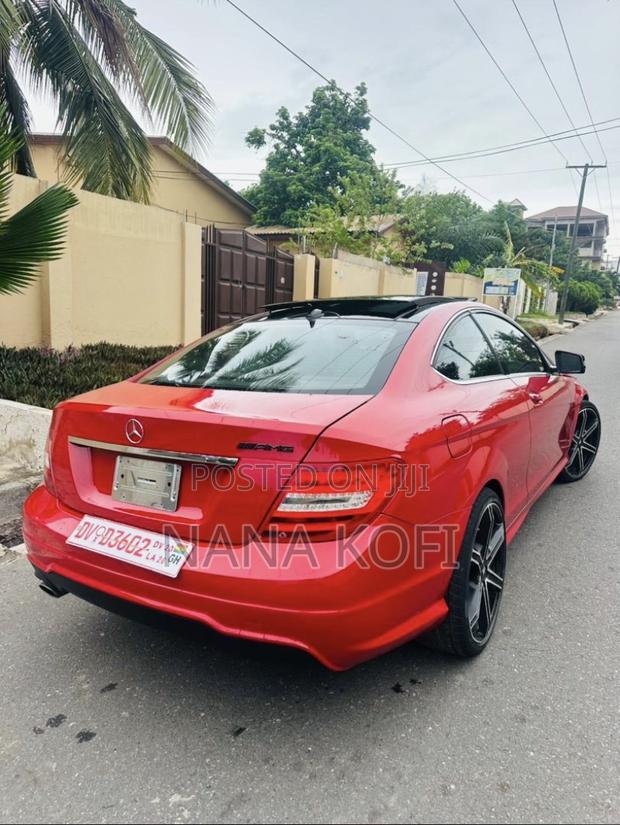 Mercedes-Benz C250 2014 Red