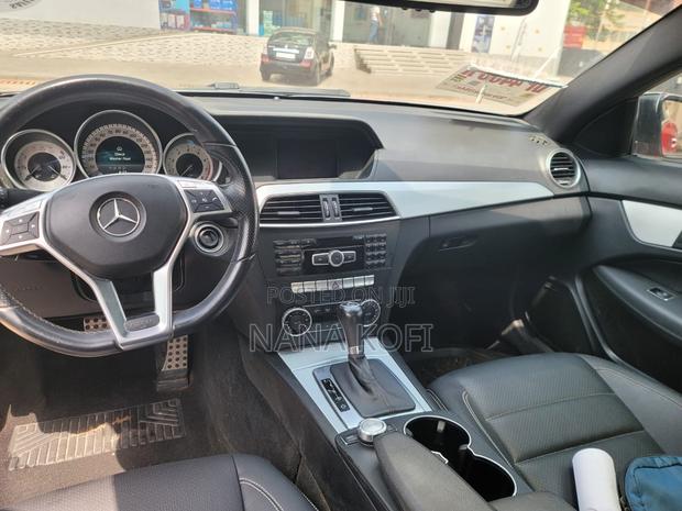 Mercedes-Benz C250 2014 Red