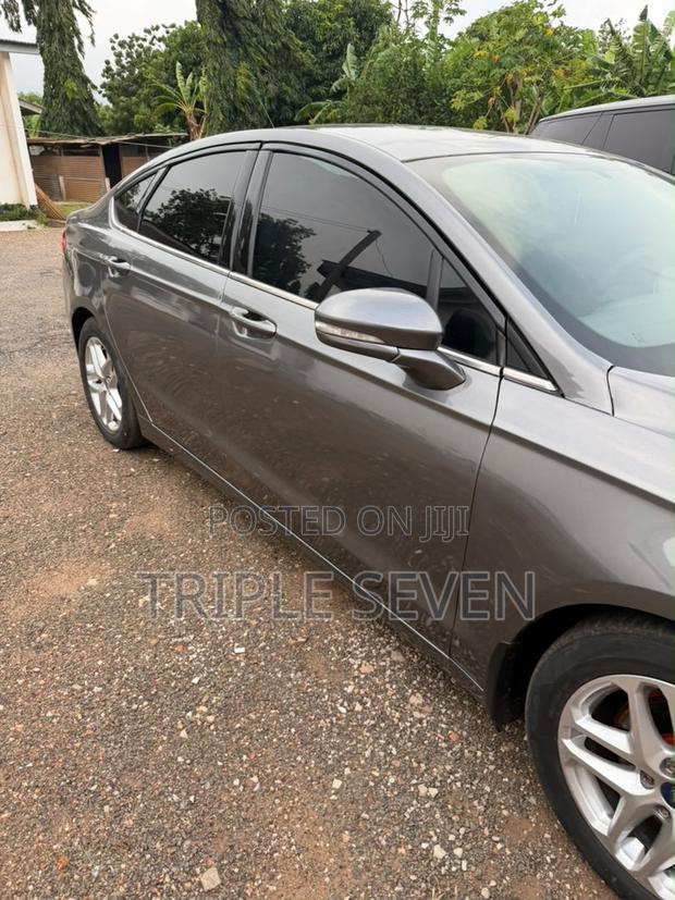 Ford Fusion 2014 Gray