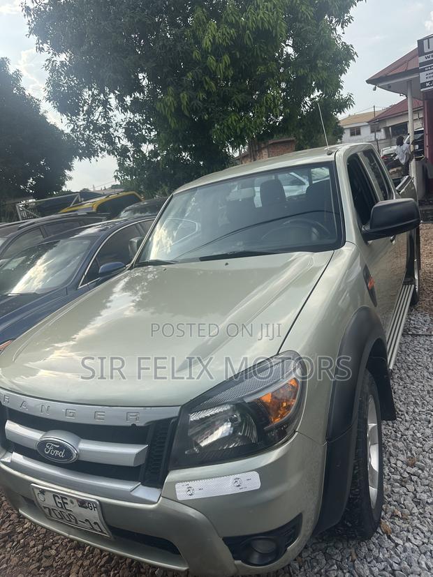 Ford Ranger Wildtrak 2011 Gold