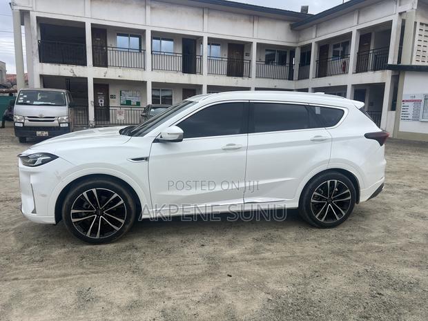 Jetour X70 Plus 1.6 7-Seater FWD 2021 White
