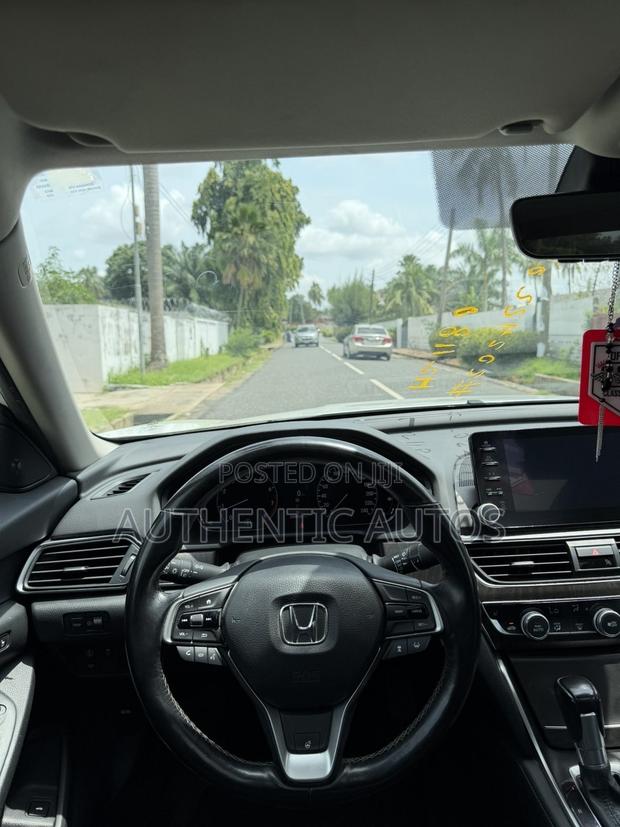 Honda Accord EX-L (1.5L 4cyl Turbo CVT) 2019 White