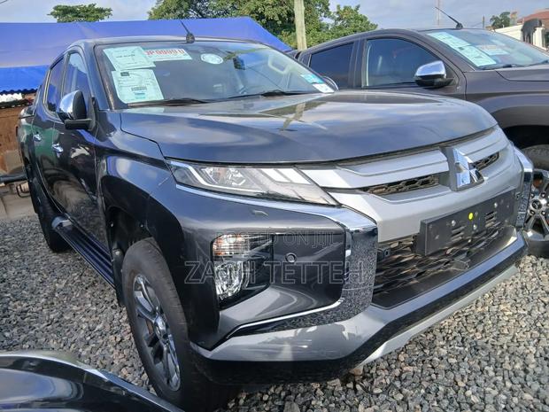 Mitsubishi L200 2022 Black