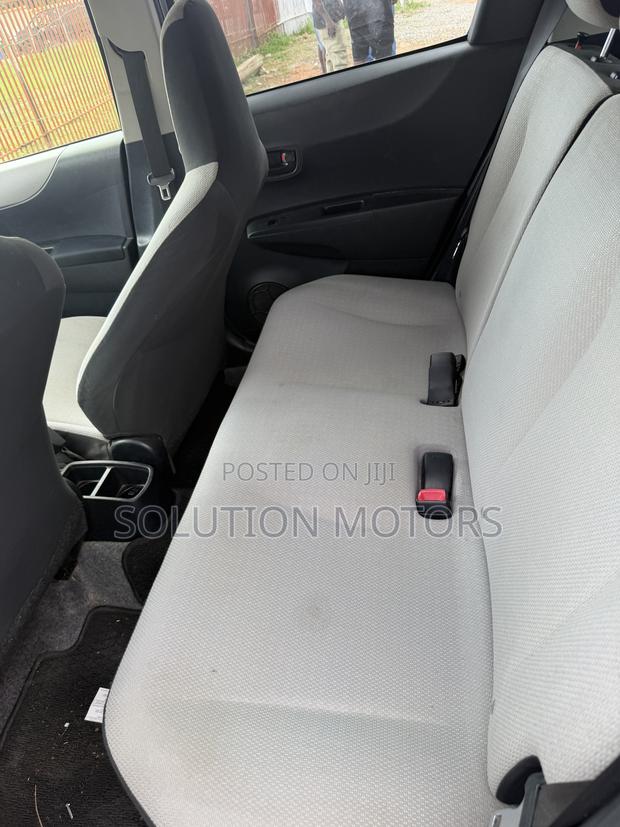 Toyota Vitz 2013 Gray