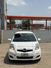Toyota Vitz 2010 White for sale