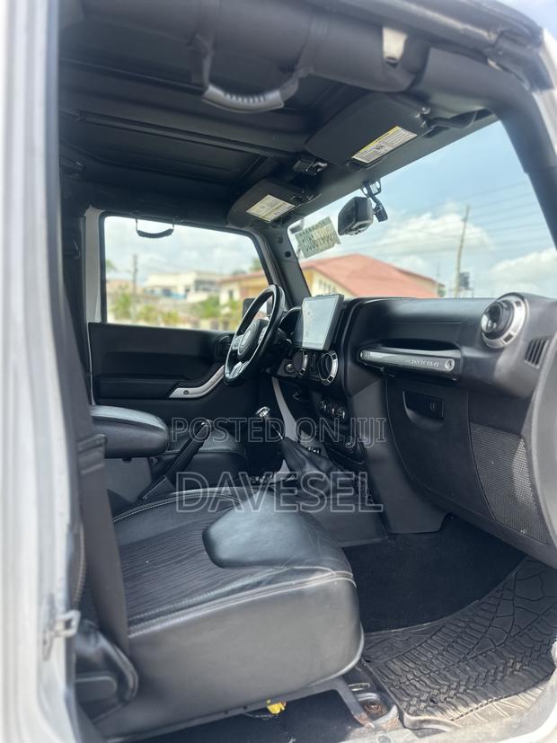 Jeep Wrangler 2013 White