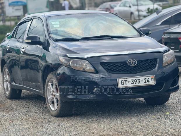 Toyota Corolla LE 4dr Sedan (1.8L 4cyl 4A) 2010 Black