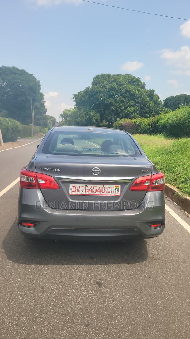 Nissan Sentra SV 2018 Gray