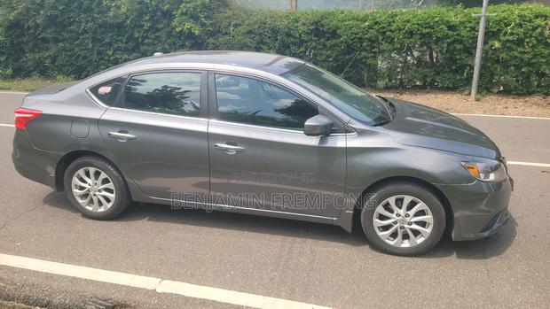 Nissan Sentra SV 2018 Gray