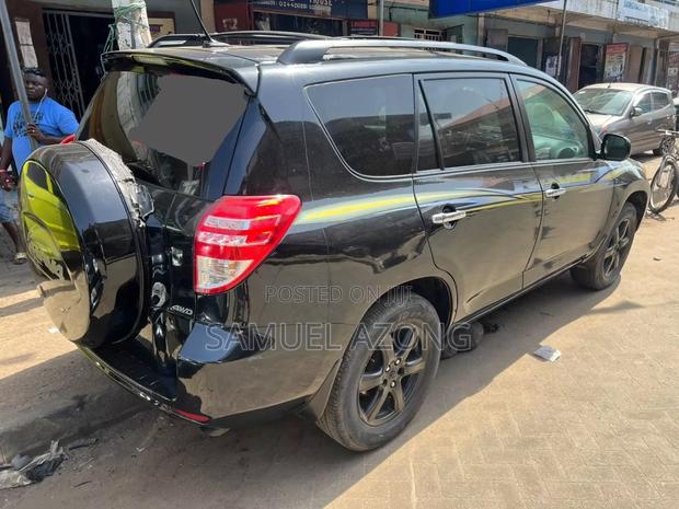 Toyota RAV4 2.5 4x4 2011 Black