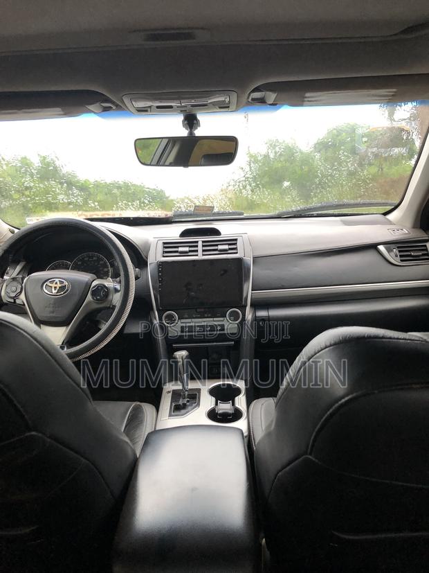 Toyota Camry SE 4dr Sedan (2.5L 4cyl 6A) 2014 Black