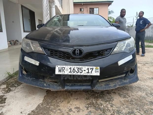Toyota Camry SE 4dr Sedan (2.5L 4cyl 6A) 2014 Black