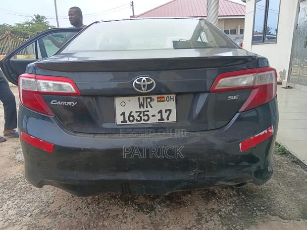 Toyota Camry SE 4dr Sedan (2.5L 4cyl 6A) 2014 Black