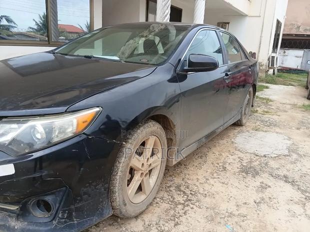 Toyota Camry SE 4dr Sedan (2.5L 4cyl 6A) 2014 Black