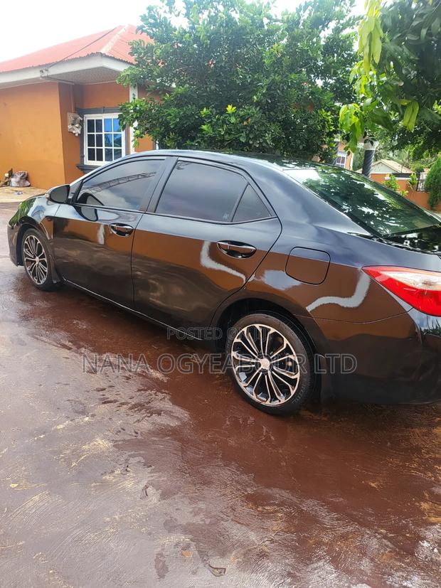 Toyota Corolla XSE 4dr Sedan (1.8L 4cyl CVT) 2017 Black