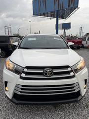 Toyota Highlander LE 2019 White for sale