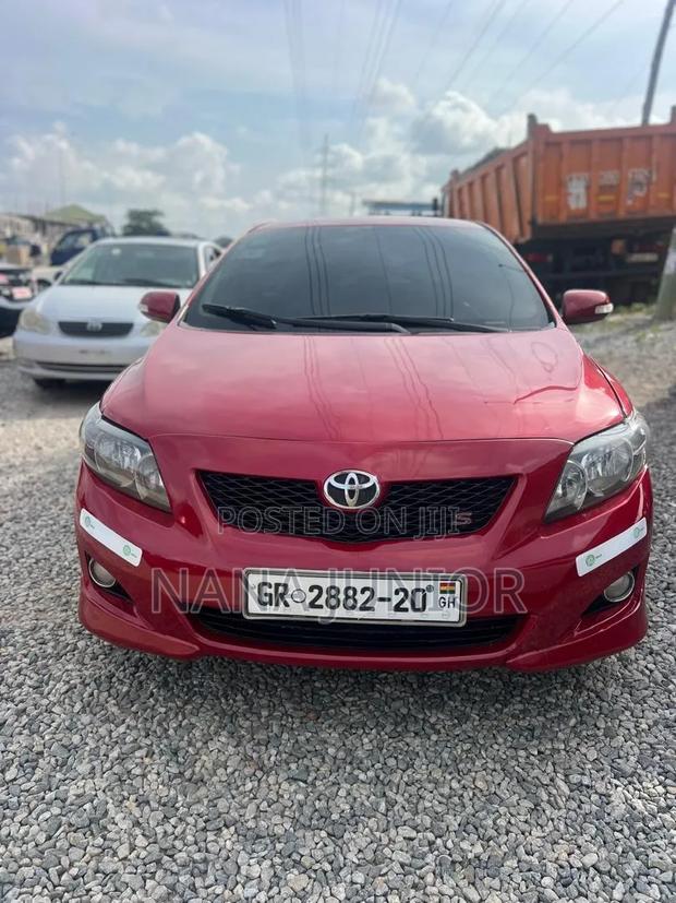 Toyota Corolla 2010 Red