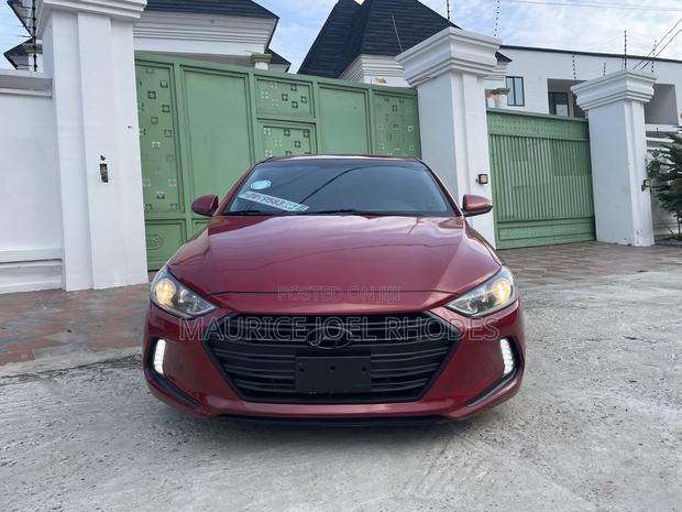 Hyundai Elantra 2017 Red