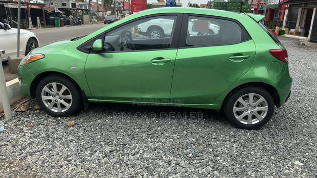 Mazda 2 1.3 5 Door 2012 Green