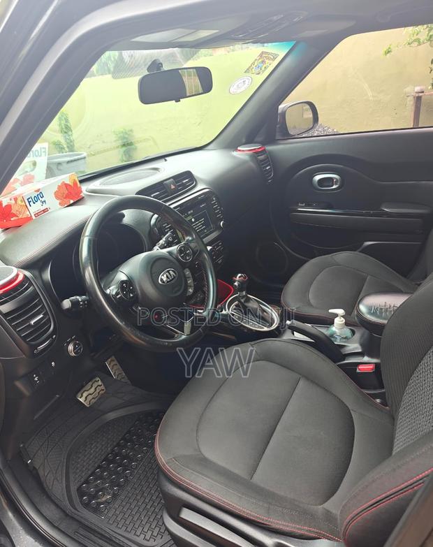 Kia Soul ! 4dr Wagon (2.0L 4cyl 6A) 2015 Black