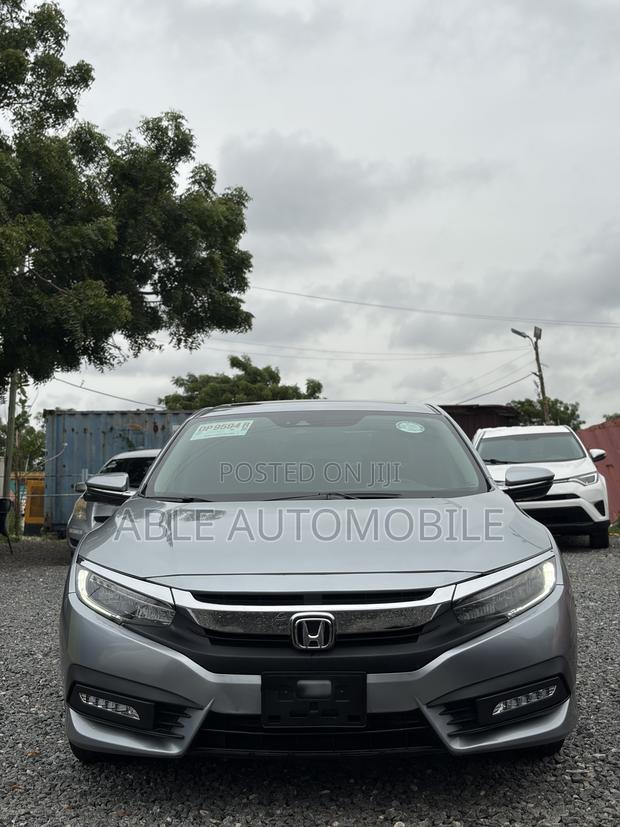 Honda Civic Touring 2dr Coupe (1.5L 4cyl) 2016 Silver