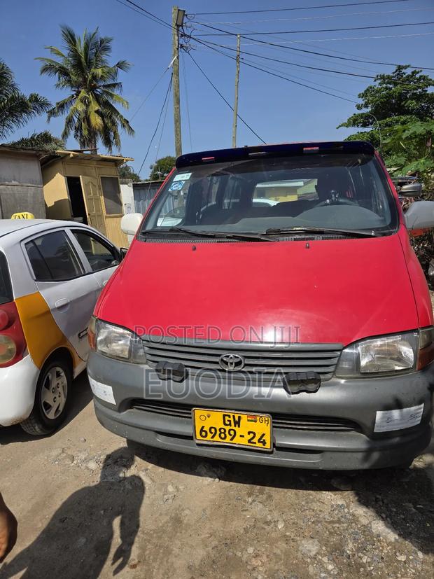 Toyota HiAce 2008 Red
