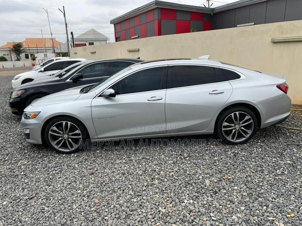Chevrolet Malibu Premier 2020 Silver