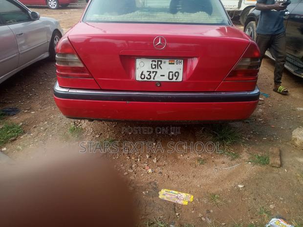 Mercedes-Benz C180 2000 Red