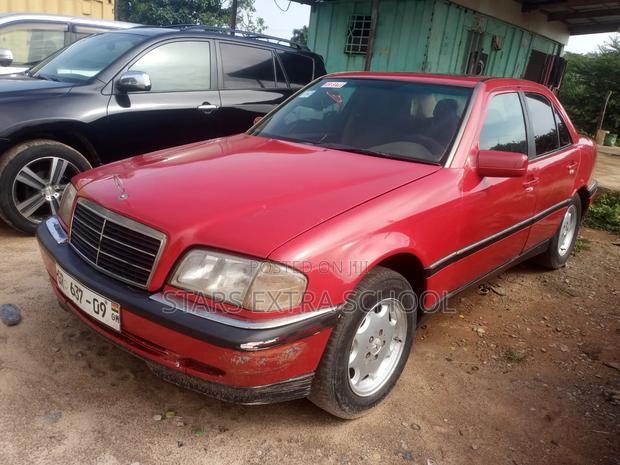 Mercedes-Benz C180 2000 Red