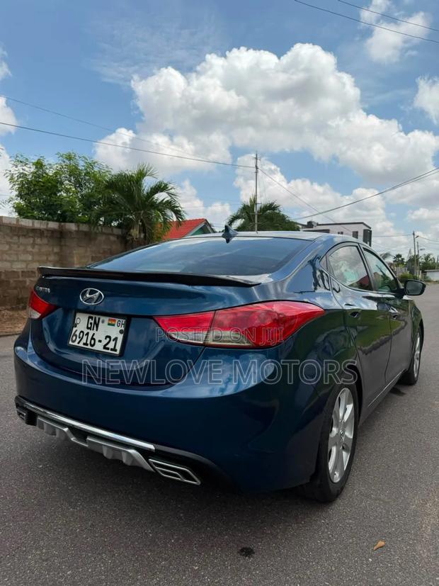Hyundai Elantra 2013 Blue